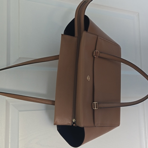 Tory Burch handbag - Picture 3 of 15